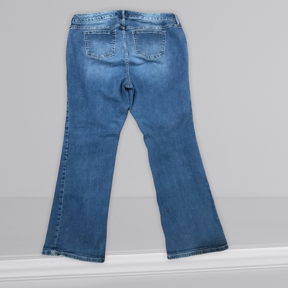 MTorrid relaxed boot cut jeans - Picture 2 of 9